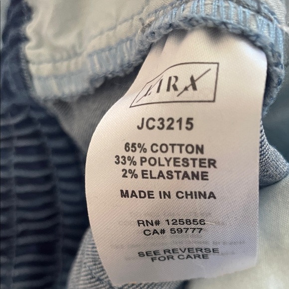 👖✨ LIRA Denim Jogger Jeans NWOT - Picture 3 of 7